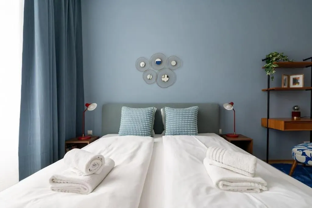 דירה וינה Vogue 2Br Suite, Near City Pulse By Hm