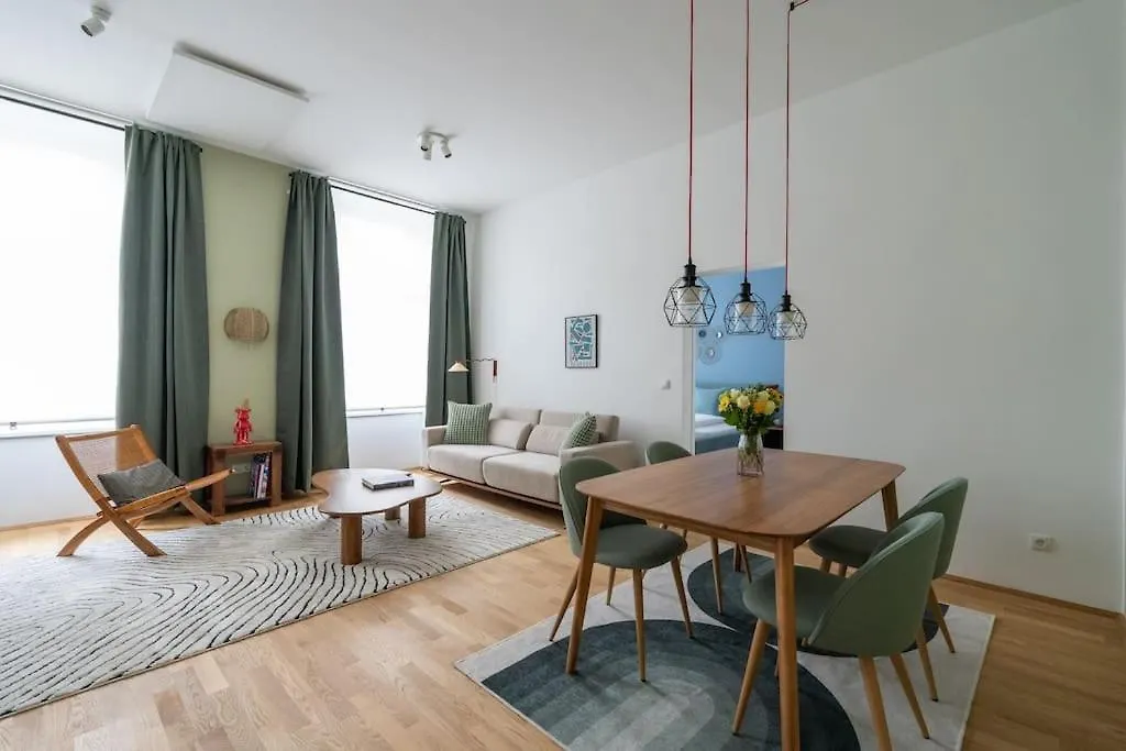 וינה Vogue 2Br Suite, Near City Pulse By Hm 0*,